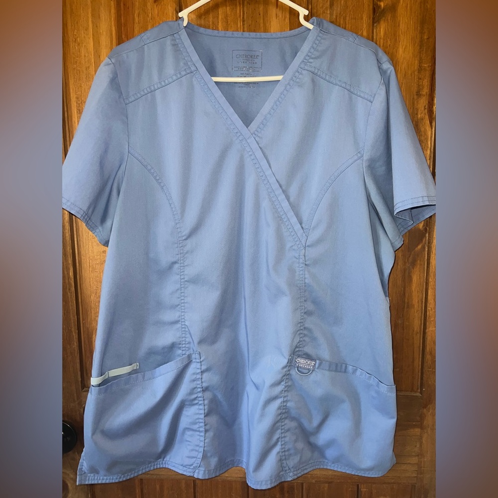 Cherokee Women Scrubs XL